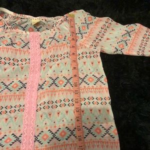 Faded glory aztec print 1/2 sleeve light weight women’s large